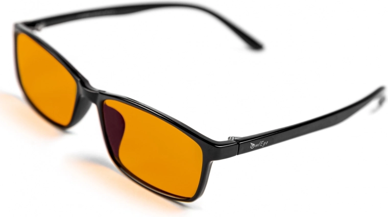 Nuo akinimo saugantys oranžiniai lęšiai