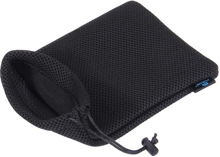 Lightweight set with a practical pouch