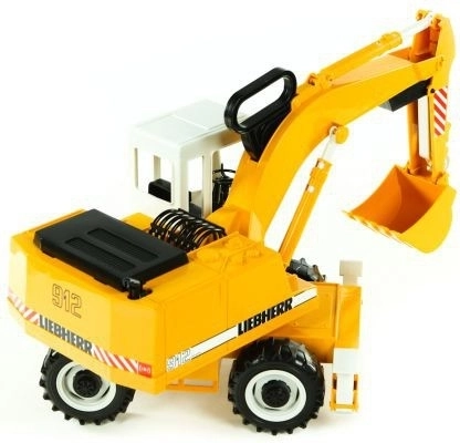 Rotating excavator cab with fully functional shovel