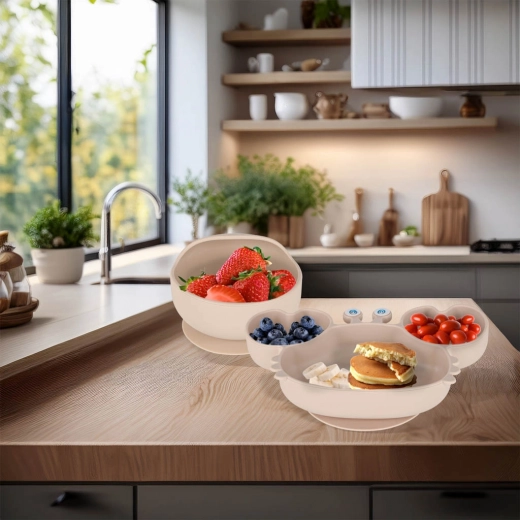 Stabilus dubenėlis ir lėkštė su siurbtuku