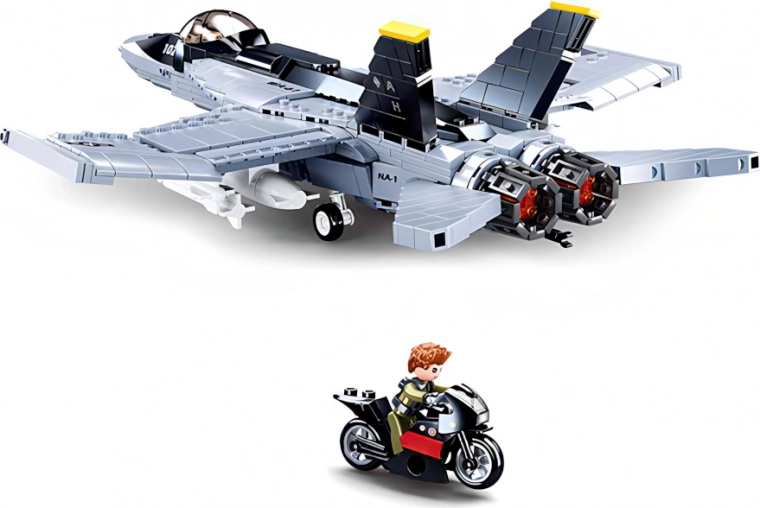 Veiksmo žaidimas su figūrėle ir motociklu