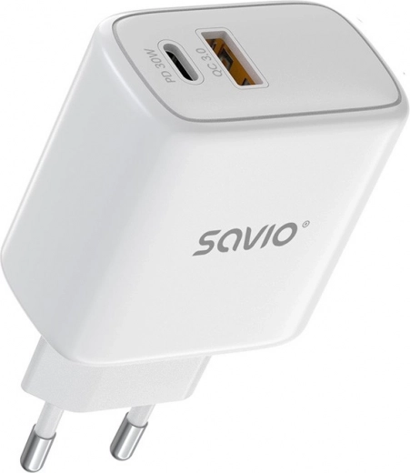 Du prievadai: USB‑C PD + USB‑A QC 3.0