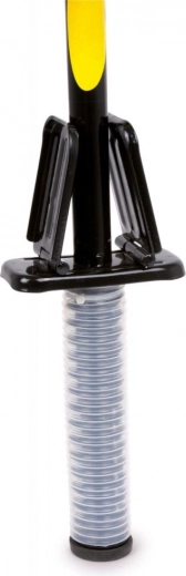 Tvirta metalinė konstrukcija saugiems šuoliams