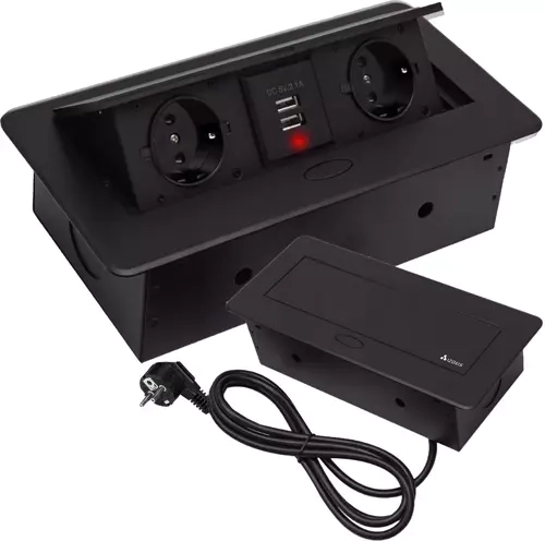 Dvigubas Schuko lizdas + 2 USB greitam įkrovimui