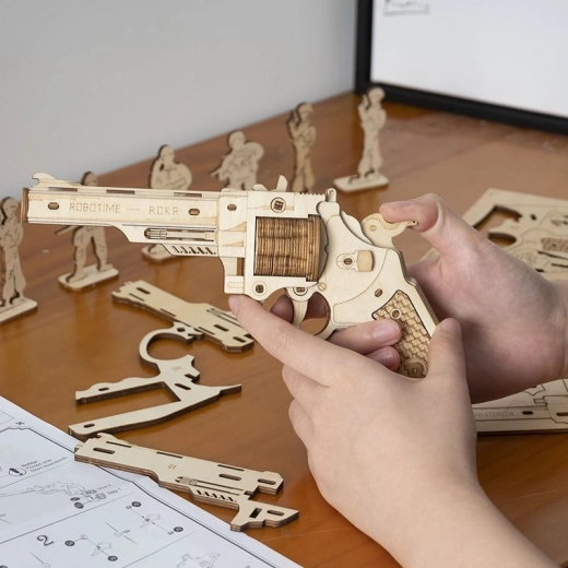 Easy Assembly
