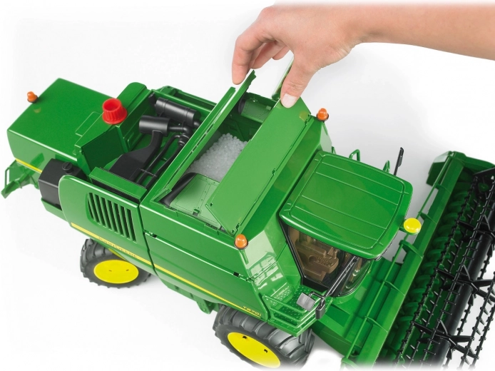 Atidaromi elementai ir vairuojami galiniai ratai