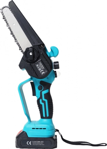 Portable chainsaw for everyday use