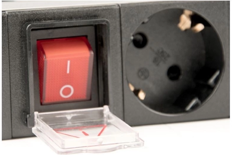 Saugus valdymas dėl jungiklio su dangteliu