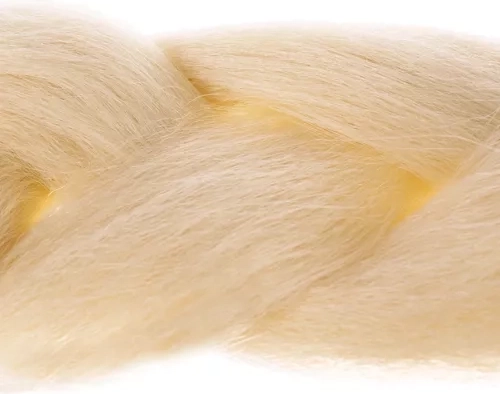 Natūraliai matiška šviesiai blondinės išvaizda