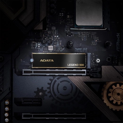 Blazing PCIe 4.0 x4 performance