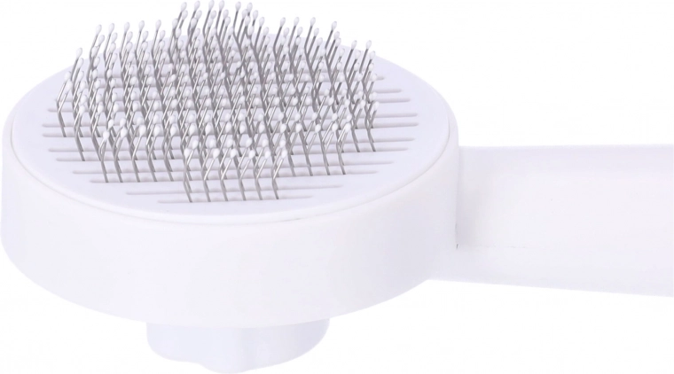 Gentle metal bristles with rounded tips
