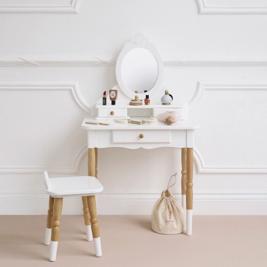 Tvarios medžiagos ir netoksiški dažai