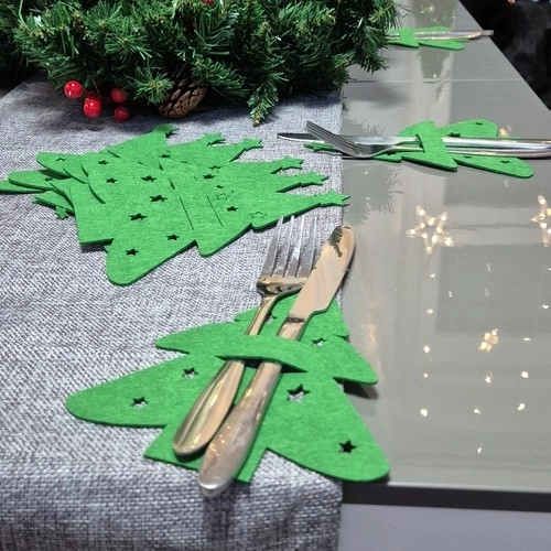 Sukurtas pilnam stalo įrankių komplektui