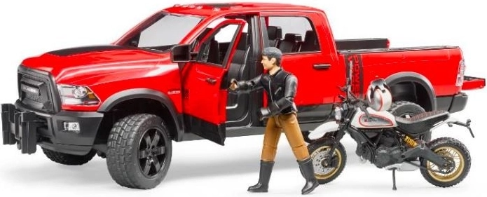 Realistinis Ram pikapas su atsidarančiomis durelėmis