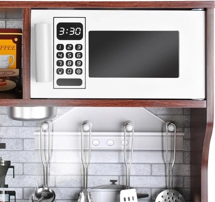 Realistiškos detalės ir valdikliai