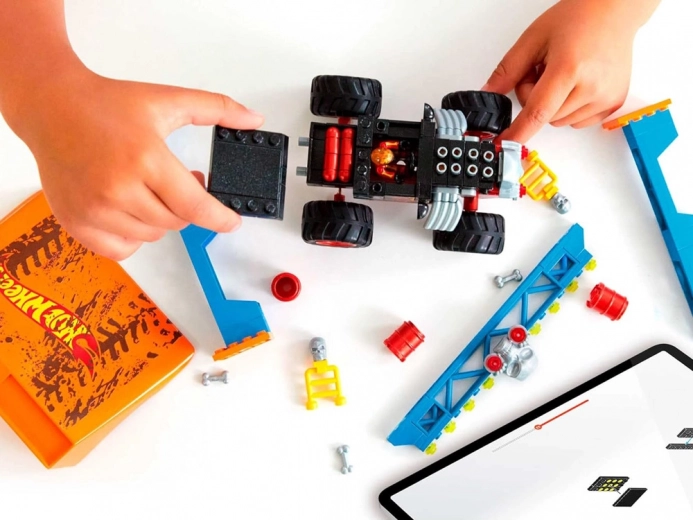 Statyk ir važiuok: 151 detalė automobiliui ir rampai