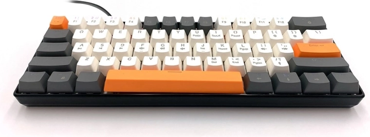 Kompaktiškas 60% dizainas su 61 klavišu