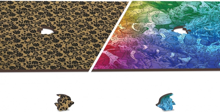 Double-sided 2-in-1 puzzle for twice the challenge