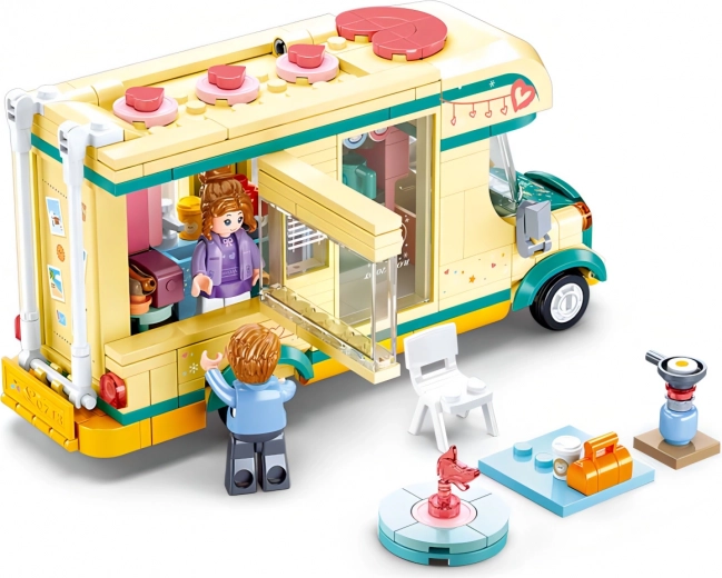 Compatible with popular building sets