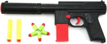 Realistiška išvaizda su duslintuvu ir dėtuvu