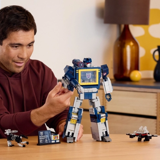 RAVAGE and LASERBEAK as cassettes