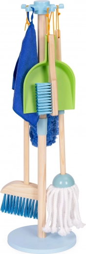 Stable wooden stand with hooks