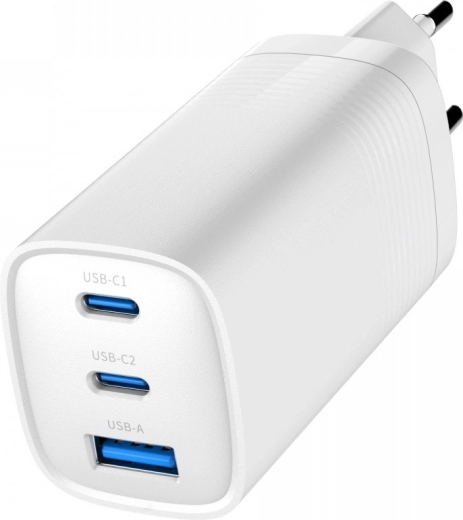 Compact and travel‑friendly thanks to GaN